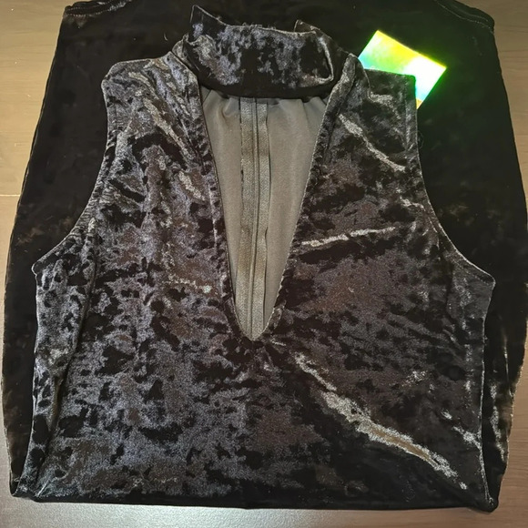 MISSGUIDED Crushed Velvet Choker Detail Bodycon Dress Black. M - Picture 8 of 11